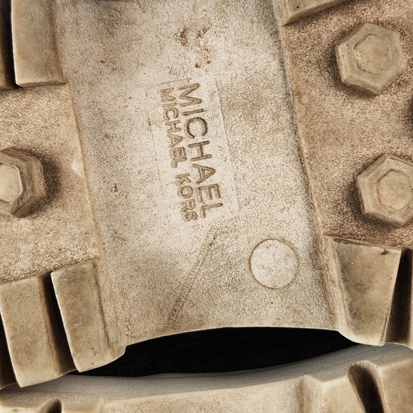 MICHAEL KORS Girls Payton Boot Size 2 Brown Lug Sole Signature Logo Textile - Picture 10 of 13